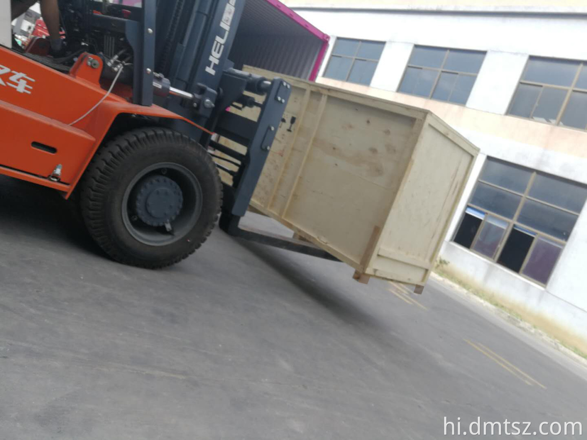 टेलीस्कोपिक बेल्ट कन्वेयर / एक्सटेंडेबल कन्वेयर का उपयोग ट्रक कंटेनर अनलोडिंग उपकरण लोड करने के लिए किया जाता है